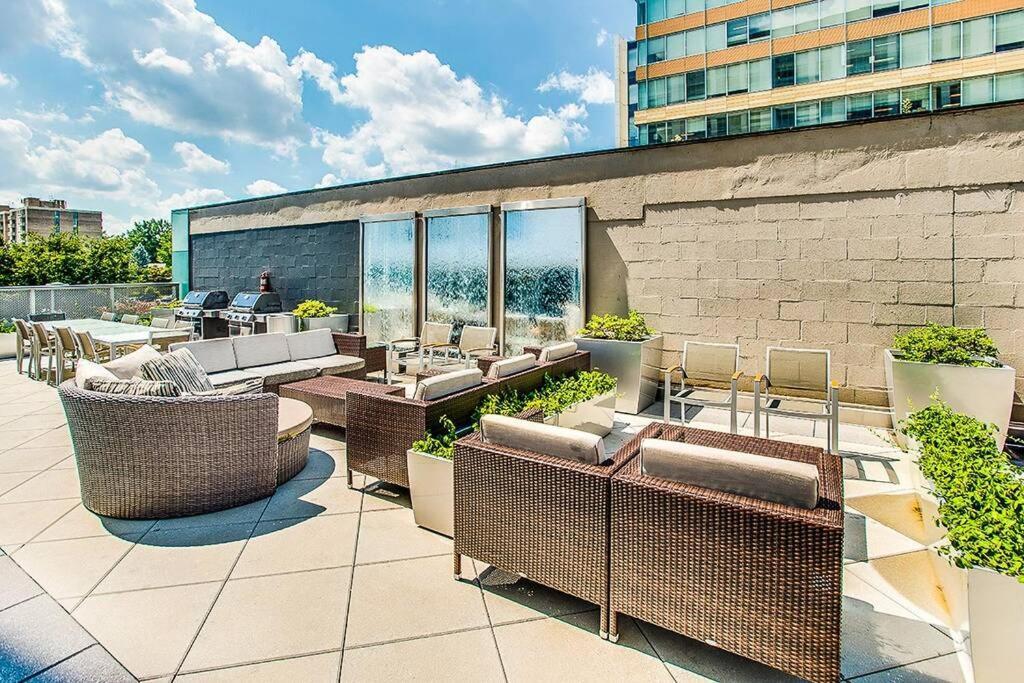 Luxury D.C. 1Br Apt W/Rooftop Pool In Southwest Waterfront Washington Esterno foto